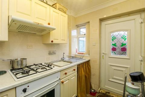 2 bedroom semi-detached house for sale, Chestnut Crescent, Normanton WF6