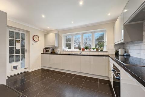 5 bedroom detached house for sale, Sloe Hill, Halstead, CO9