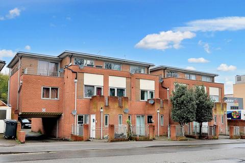 Hucknall Road, Carrington