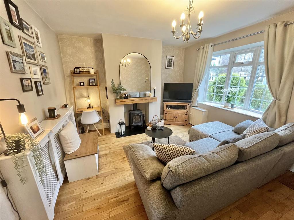 South Oak Lane, Wilmslow 2 bed terraced house for sale £399,950