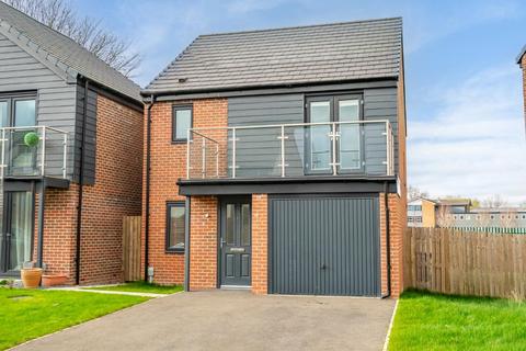 3 bedroom detached house for sale, Risedale Drive, Fulford, York