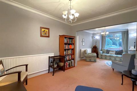 3 bedroom semi-detached house for sale, Ravensbourne Avenue, Shortlands, Bromley, BR2