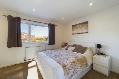 1 bedroom end of terrace house for sale, Middleton Way, Crawley RH11