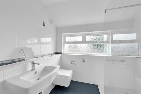 2 Broadlands Road, Bromley, BR1 5DE