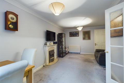 1 bedroom flat for sale, Millfield Court, Ifield RH11
