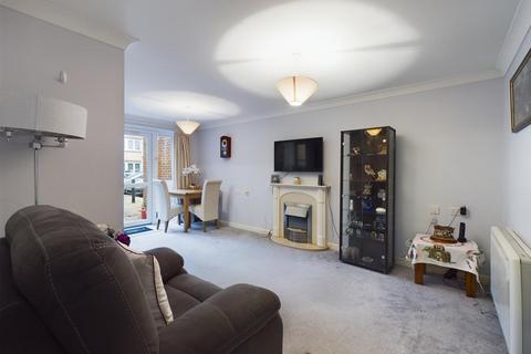 1 bedroom flat for sale, Millfield Court, Ifield RH11