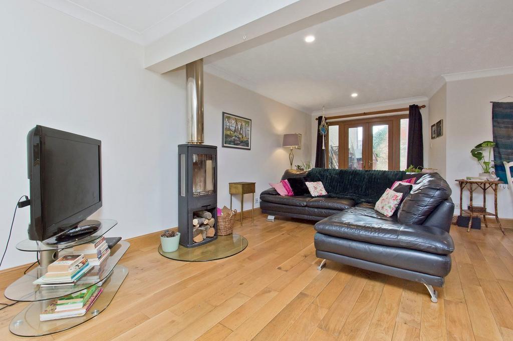 Provost Wynd, Cupar, KY15 3 bed terraced house for sale £195,000