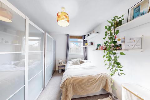 20 Baroness Road, London, E2 7PW