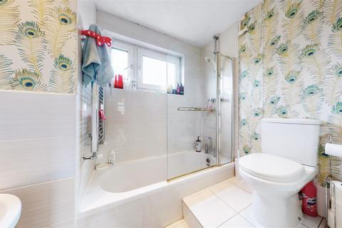 20 Baroness Road, London, E2 7PW