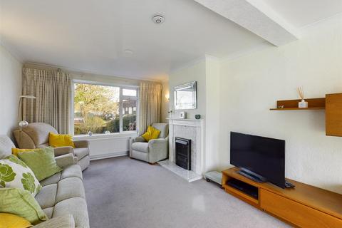 40 Barrington Road, Crawley, RH10 6DB
