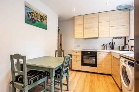 51 Coronation Road, Stocksbridge, Sheffield, S36 1AX