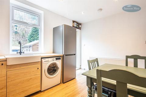 51 Coronation Road, Stocksbridge, Sheffield, S36 1AX