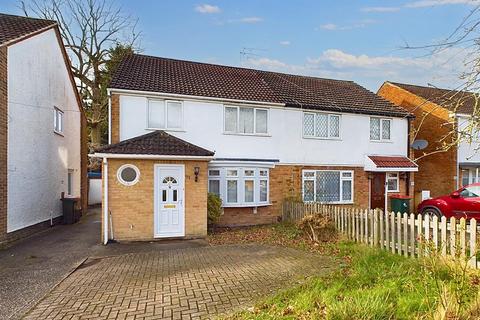 3 bedroom semi-detached house for sale, Parkway, Pound Hill RH10