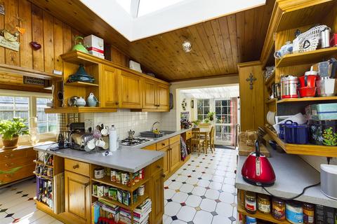 13 - 15 Alpha Road, Crawley, RH11 7BH