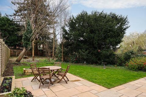 57 Oakhill Road, Ashtead, KT21 2JH