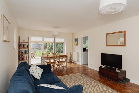 57 Oakhill Road, Ashtead, KT21 2JH