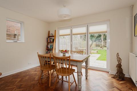 57 Oakhill Road, Ashtead, KT21 2JH