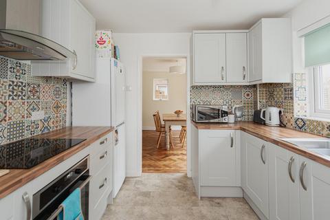 57 Oakhill Road, Ashtead, KT21 2JH