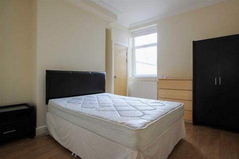 1 bedroom flat to rent, Connaught Road, Cardiff CF24