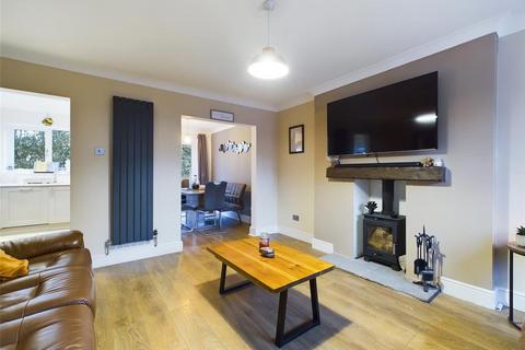 16 Adamson Drive, Horsehay, Telford, TF4 3UJ