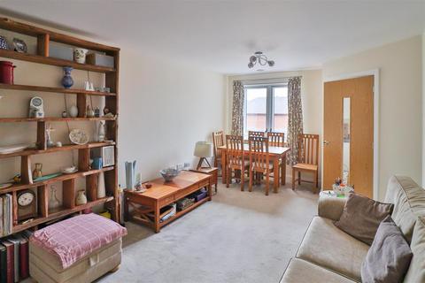 2 bedroom apartment for sale, Tyefield Place, Hadleigh, Ipswich