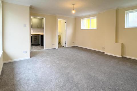 1 bedroom flat to rent - Meadows Way, Hadleigh, Ipswich