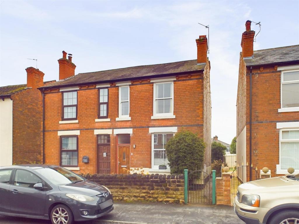 Albert Avenue, Nottingham NG4 3 bed semidetached house for sale £180,000