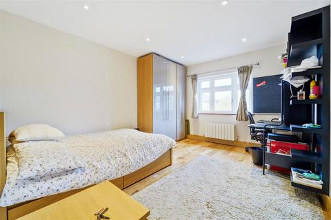 21 Cecil Road, London, W3 0DA