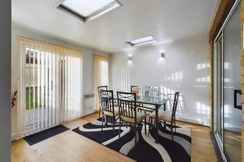 2 bedroom terraced house for sale, Dakin Close, Maidenbower RH10