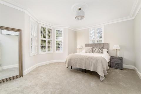2 bedroom flat for sale, Rosebank Road, Hanwell, W7