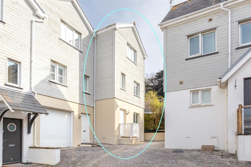 Bembridge, Isle of Wight 4 bed townhouse for sale £500,000
