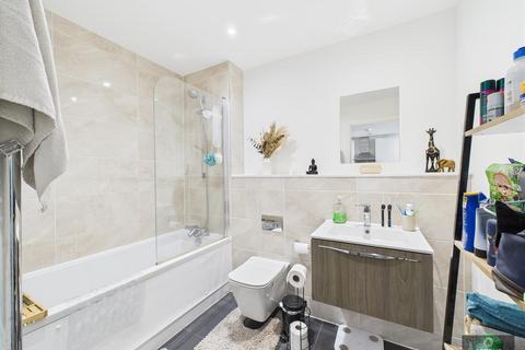 undefined, The Broadway, Crawley RH10