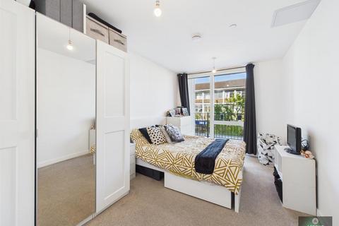 undefined, The Broadway, Crawley RH10