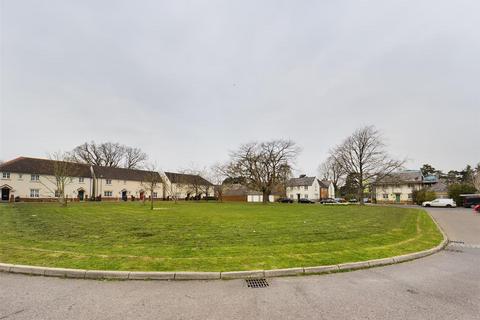 23 Trist Way, Ifield, Crawley, RH11 0LX