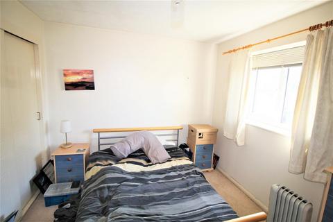 undefined, Lyon Close, Crawley RH10