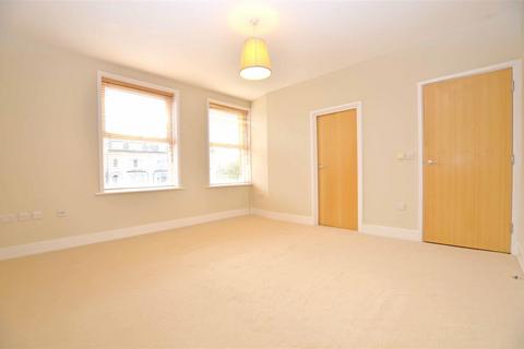 1 bedroom flat to rent, Stanley Road, Teddington