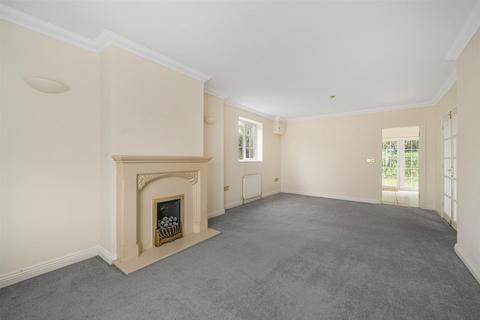 6 Broadgate Close, Braunton, EX33 2EX