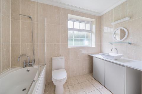 6 Broadgate Close, Braunton, EX33 2EX