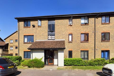 9 Whitecroft, Horley, RH6 9BZ