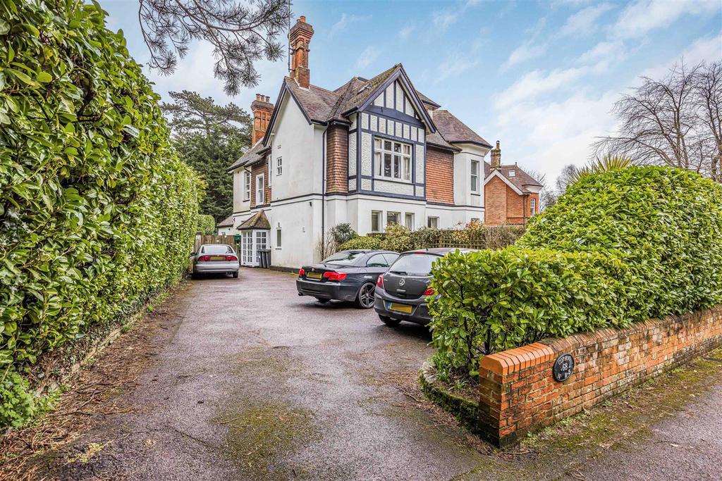Flat 5, 68 West Overcliff Drive, Westbourne Small