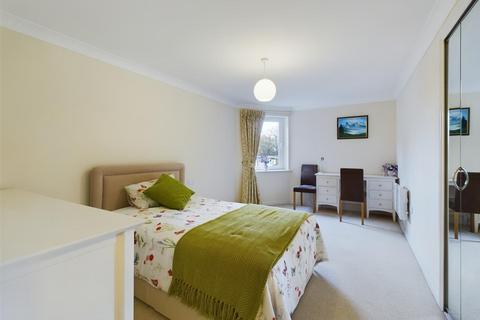 1 bedroom flat for sale, Millfield Court, Crawley RH11