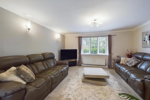 48 Trist Way, Ifield, Crawley, RH11 0LX