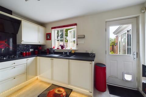 48 Trist Way, Ifield, Crawley, RH11 0LX