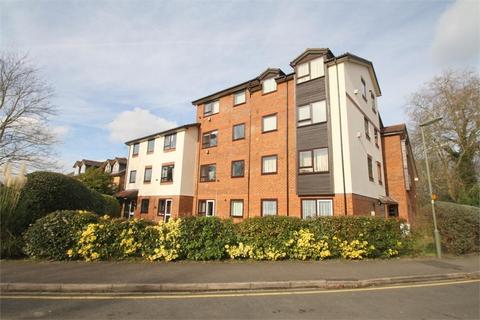1 bedroom apartment to rent - Gresham Road, Staines-upon-Thames, TW18