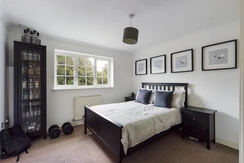 41 The Squires, Pease Pottage, Crawley, RH11 9BU