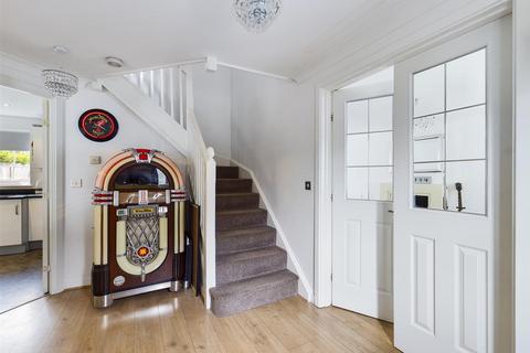 41 The Squires, Pease Pottage, Crawley, RH11 9BU