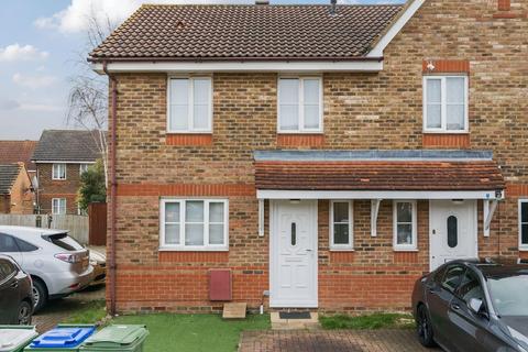 15 Birkdale Close, London, SE28 8JX