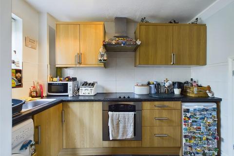 1 bedroom end of terrace house for sale, Gorse Close, Crawley