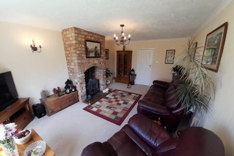 3 bedroom detached house for sale, Lancaster Green, Hemswell Cliff, Gainsborough