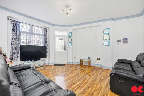 4 bedroom end of terrace house for sale, Greyhound Road, London N17